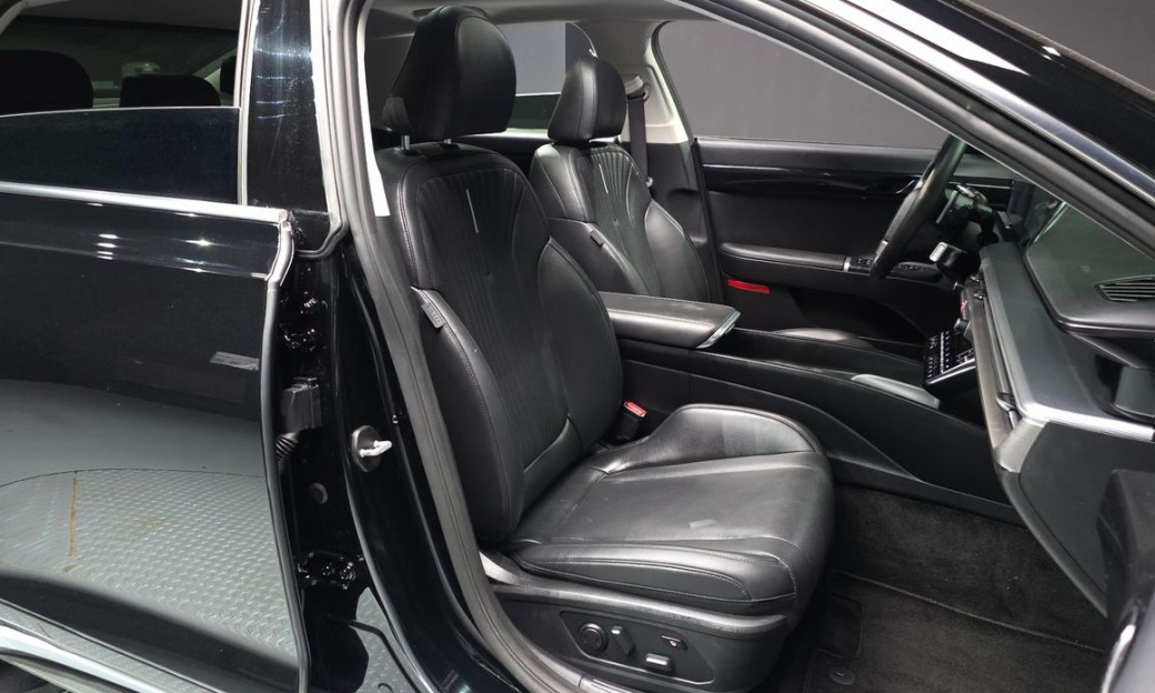 Hyundai Grandeur 2,5 Gasoline 2WD, 2023