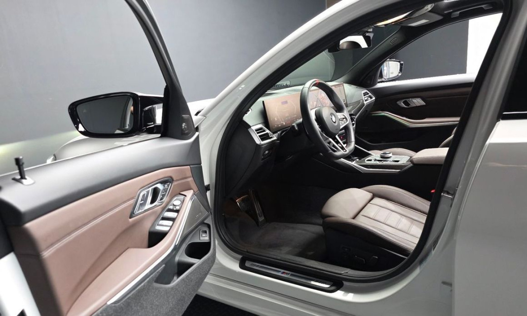 BMW 3-Series M340i Pro, 2025