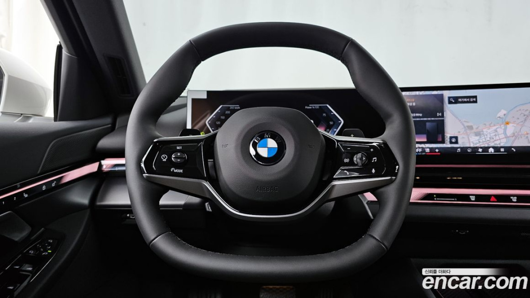 BMW 5-Series 520i, 2026