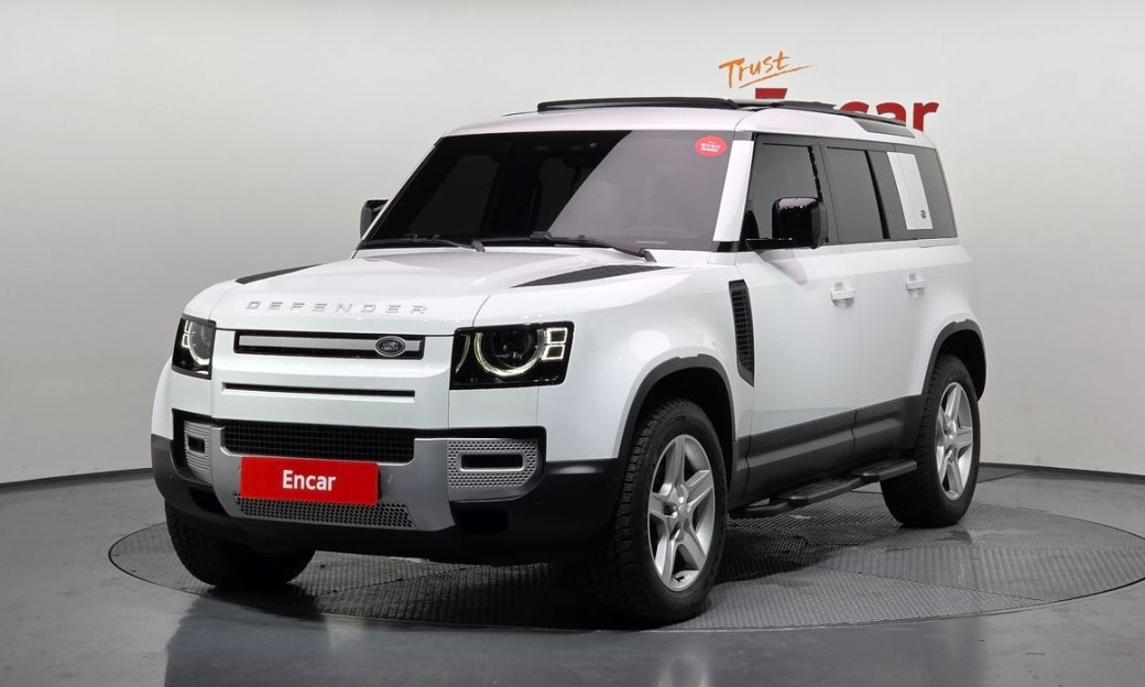 Land Rover Defender 110 D250 SE, 2024