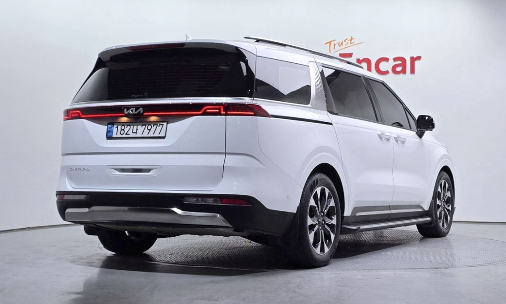 Kia Carnival 7-Seater Signature, 2022