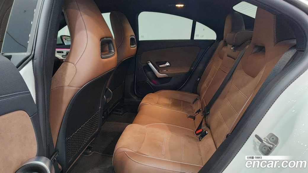 Mercedes-Benz CLA-Class CLA250 4MATIC, 2025