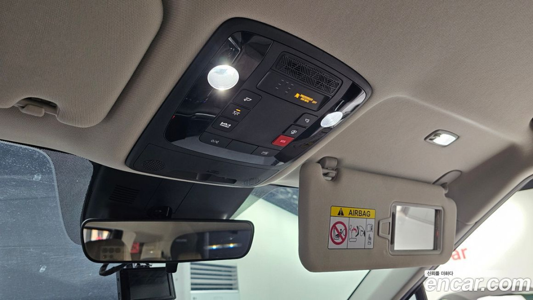Kia Carnival 9-Seater Prestige, 2025