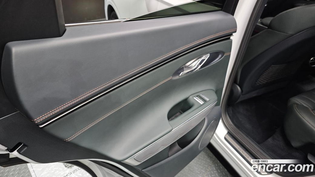 Genesis GV70 2.5T Gasoline 2WD, 2021