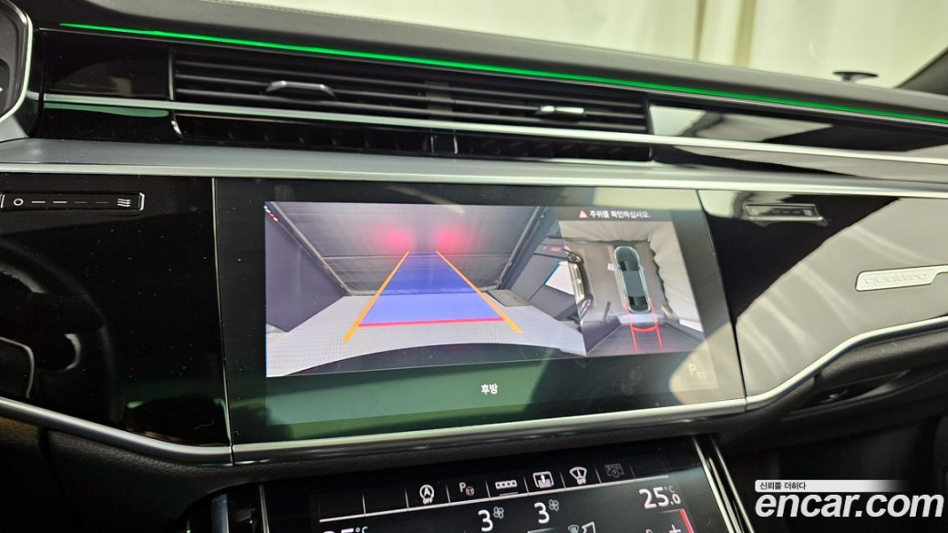 Audi A8 55 TFSI Quattro LWB, 2021
