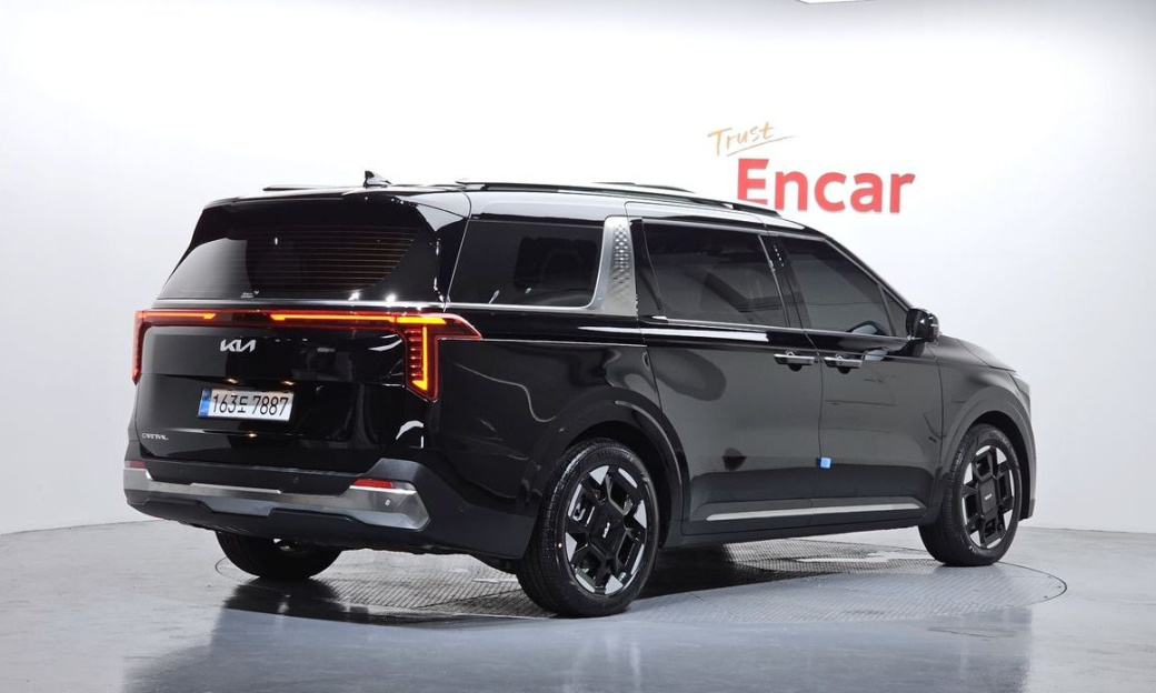 Kia Carnival 9-Seater Noblesse, 2025