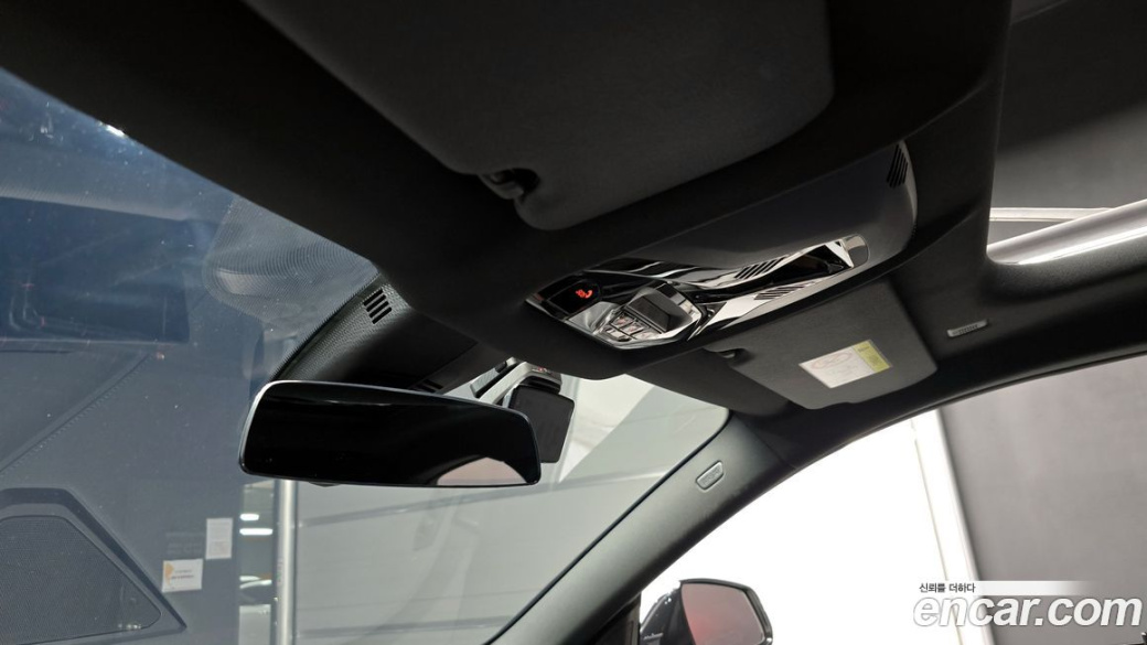 BMW 2-Series 220i M Sports, 2024