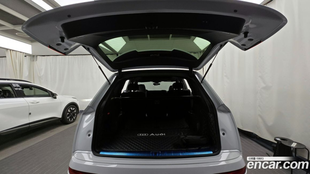 Audi Q7 55 TFSI Quattro Premium, 2022