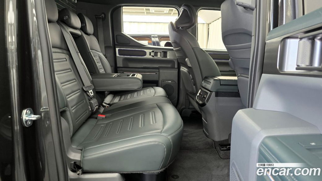 Kia Tasman 2.5T Gasoline 4WD, 2026