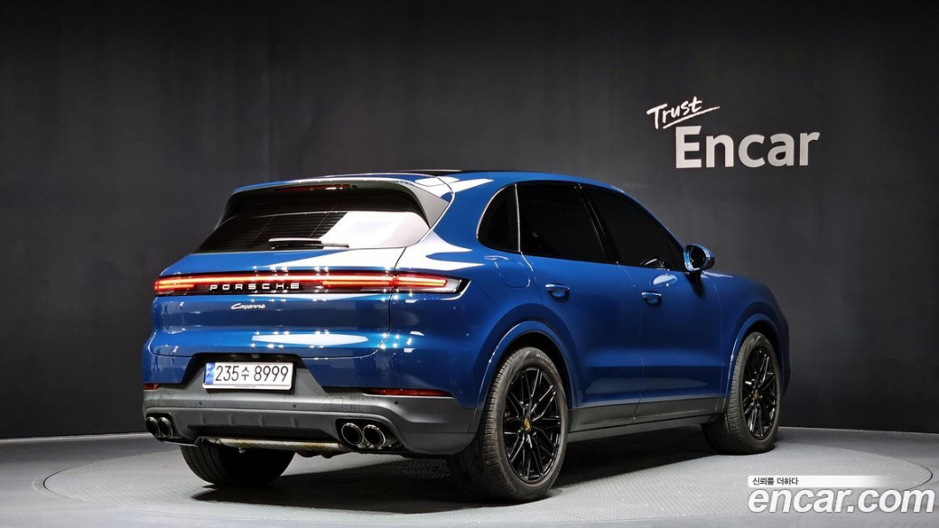 Porsche Cayenne 3.0, 2024