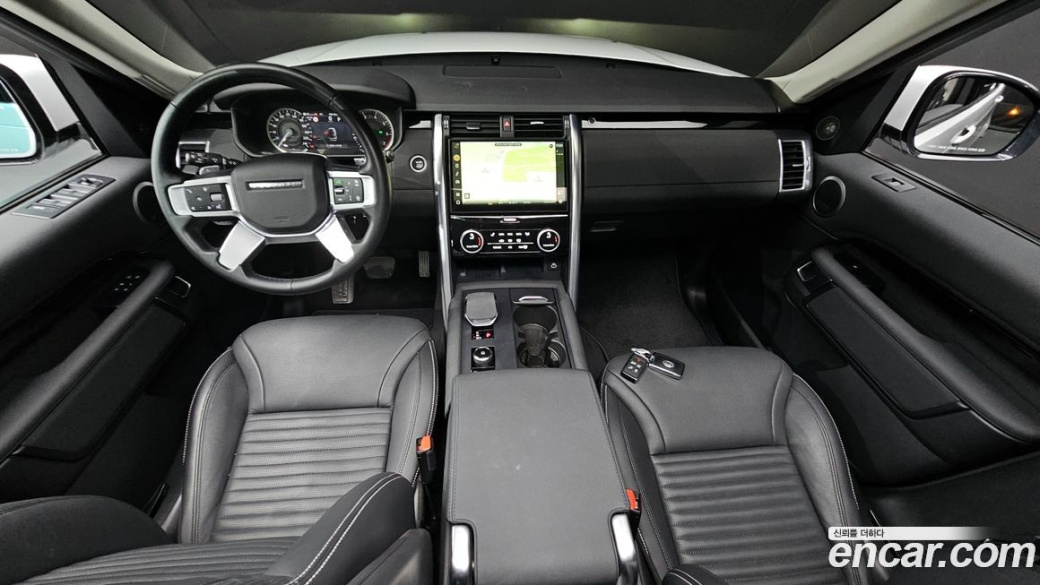 Land Rover Discovery 2.0 P300 SE, 2023