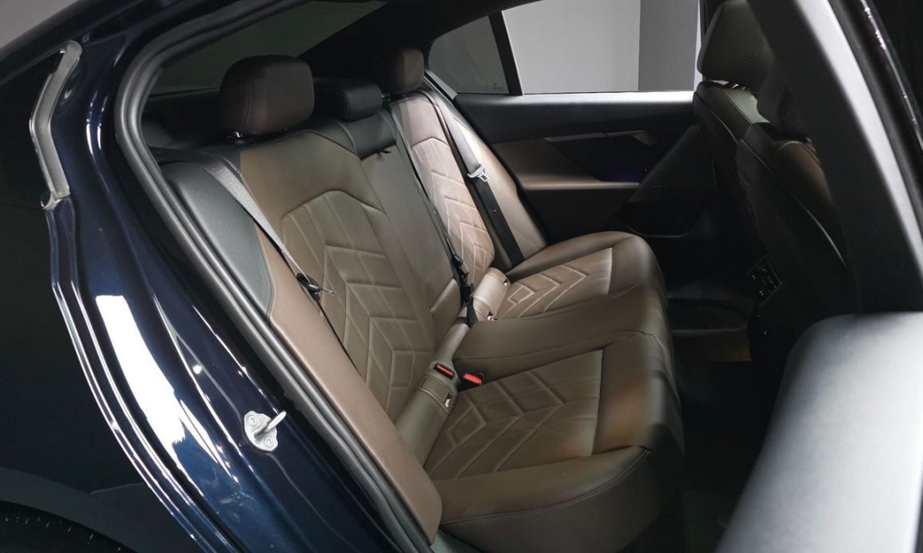 BMW 5-Series 520i M Sport, 2024