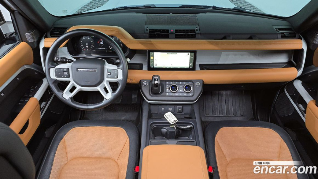 Land Rover Defender 110 P300 X-Dynamic SE, 2024