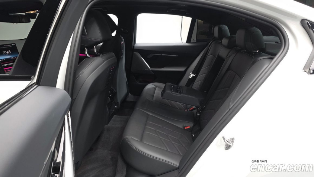 BMW 5-Series 520i M Sport, 2026