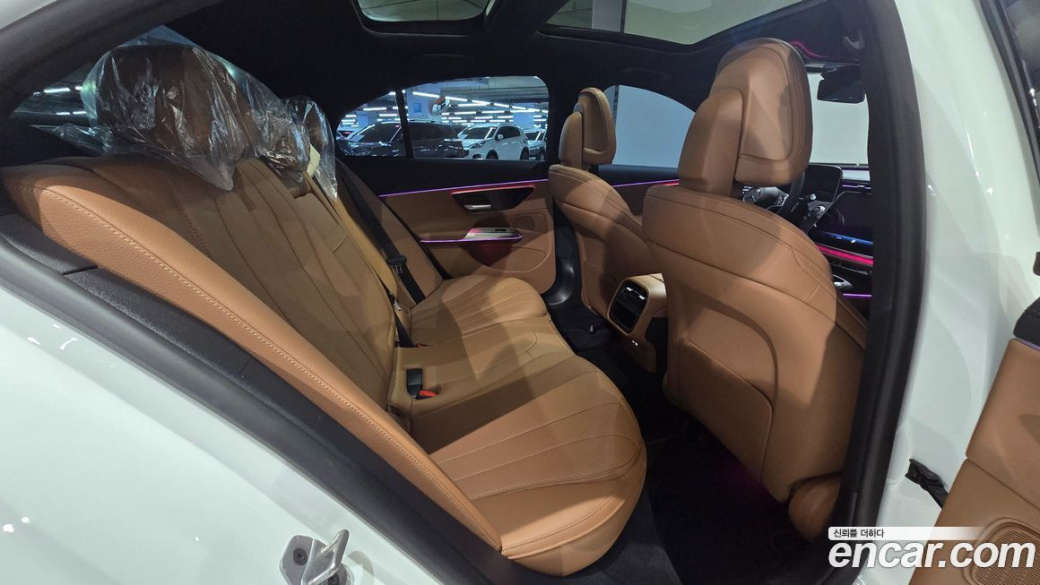 Mercedes-Benz E-Class E220d 4MATIC Exclusive, 2024