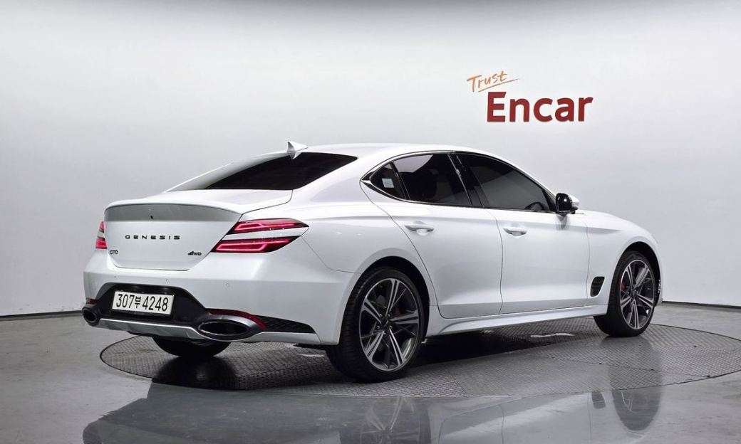 Genesis G70 Gasoline 2.5T 4WD, 2025