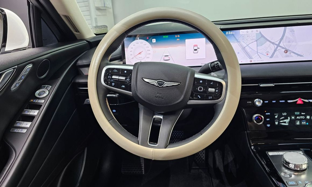 Genesis G80 Gasoline 2.5 Turbo AWD, 2025