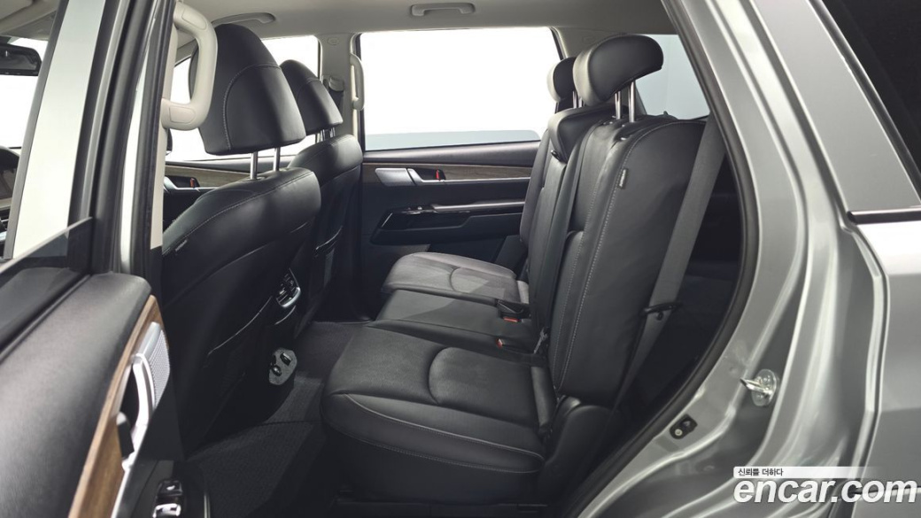 Kia Mohave Diesel 3.0 4WD 5-Seater, 2023