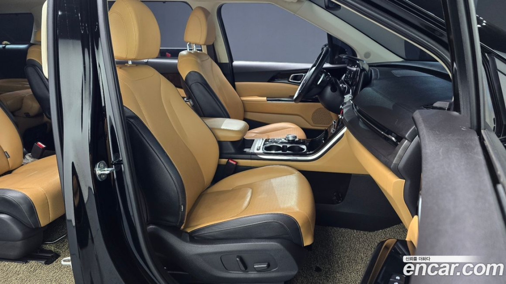 Kia Carnival 9-Seater Noblesse, 2022