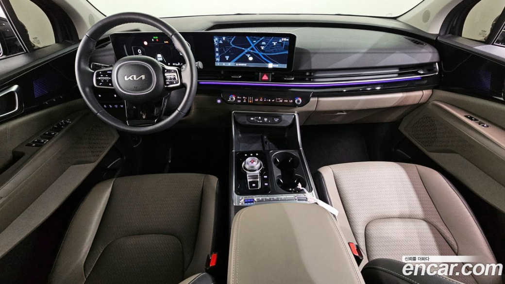 Kia Carnival 9-Seater Signature, 2024