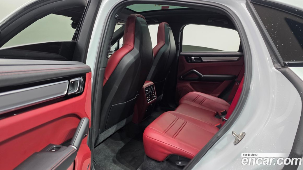 Porsche Cayenne 3.0 COUPE PLATINUM EDITION, 2023