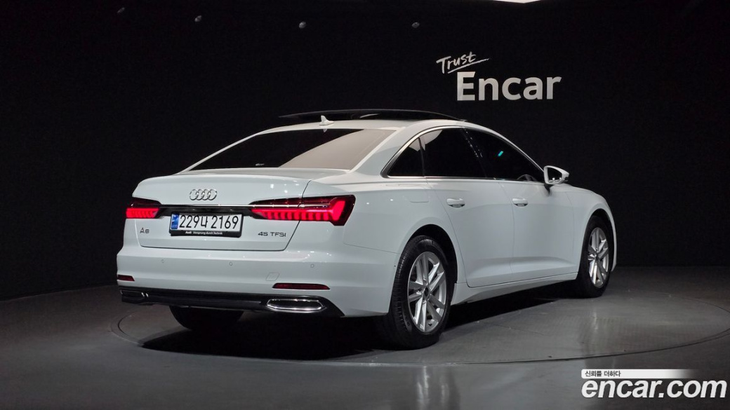 Audi A6 45 TFSI, 2023