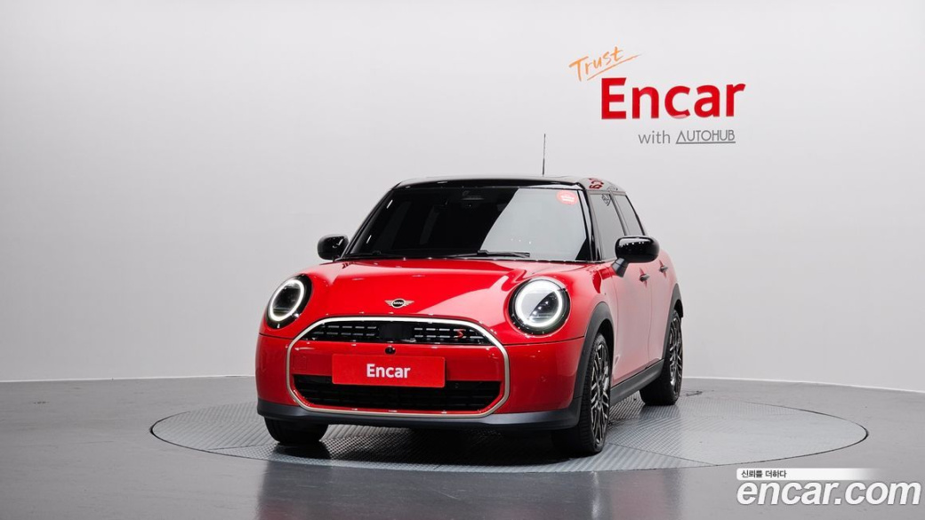 Mini Cooper 5 Door Favoured, 2025
