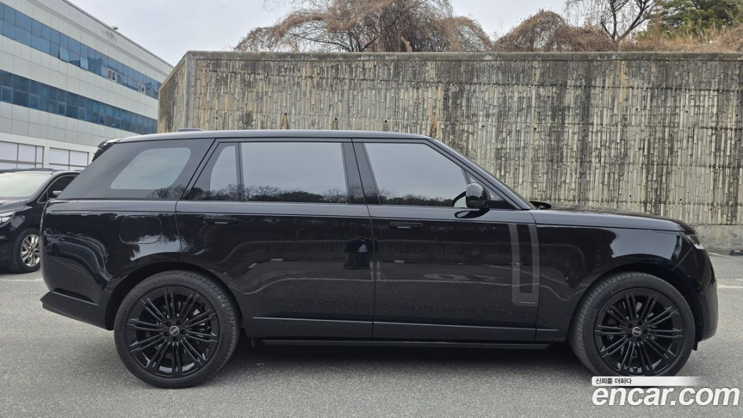 Land Rover Range Rover P530 Autobiography Long Wheel Base, 2025