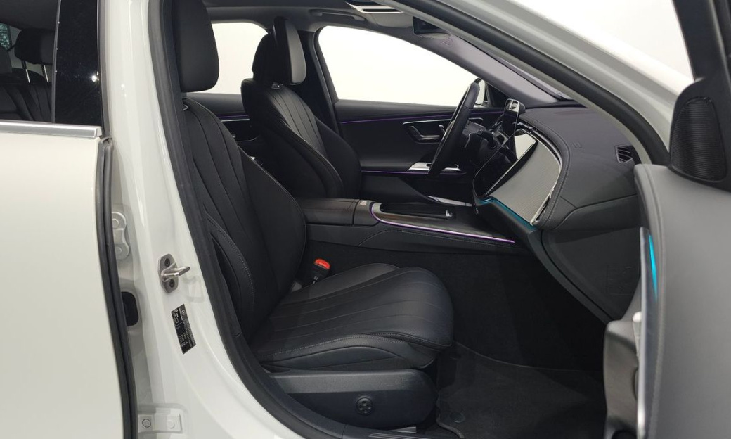 Mercedes-Benz E-Class E200 Avantgarde, 2025