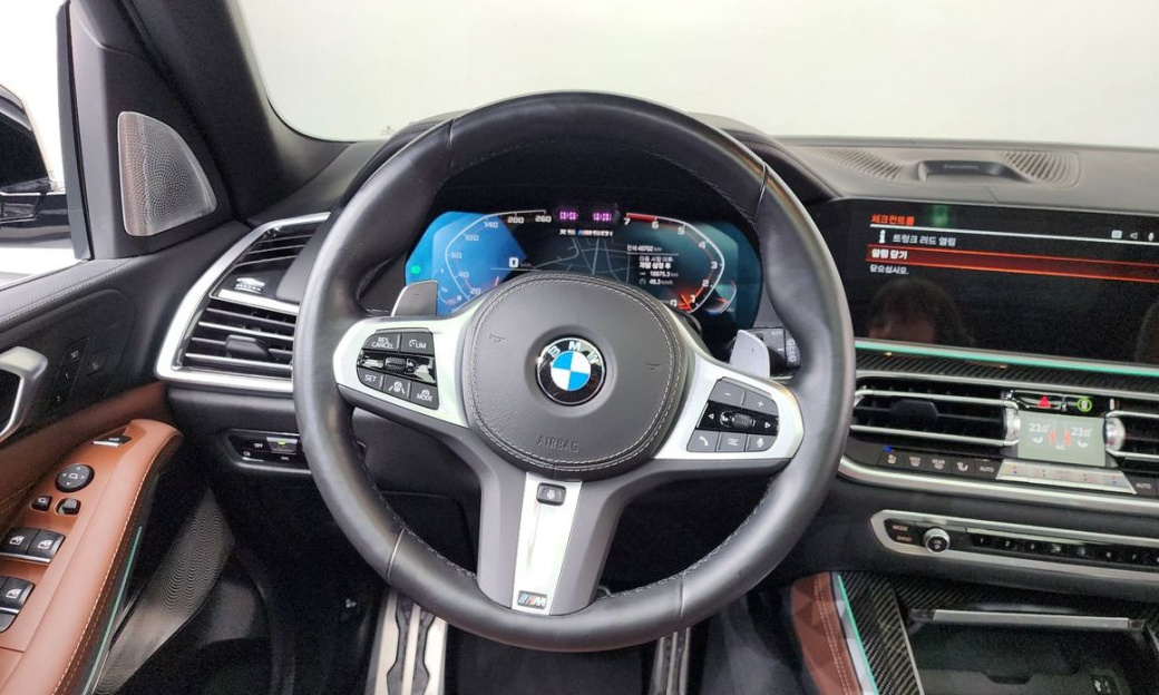 BMW X5 M50i, 2022