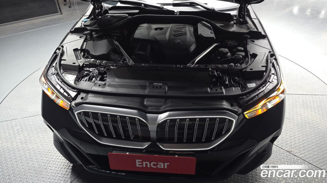 BMW 5-Series 520i M Sport, 2026