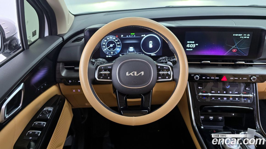Kia Carnival 7-Seater Signature, 2023
