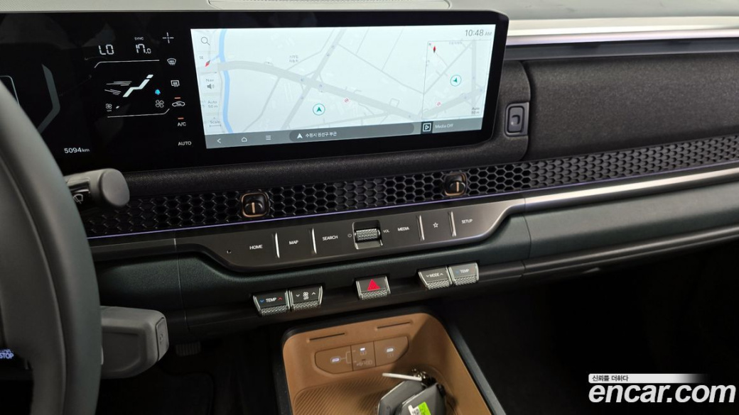 Kia Tasman 2.5T Gasoline 4WD, 2026