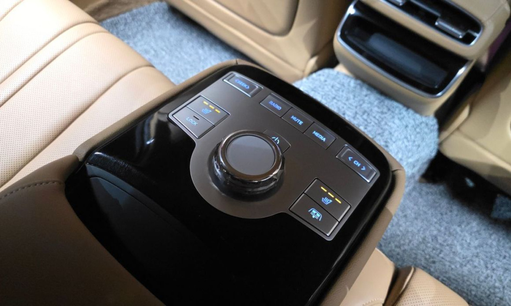 Genesis G80 Gasoline 2.5 Turbo 2WD, 2025