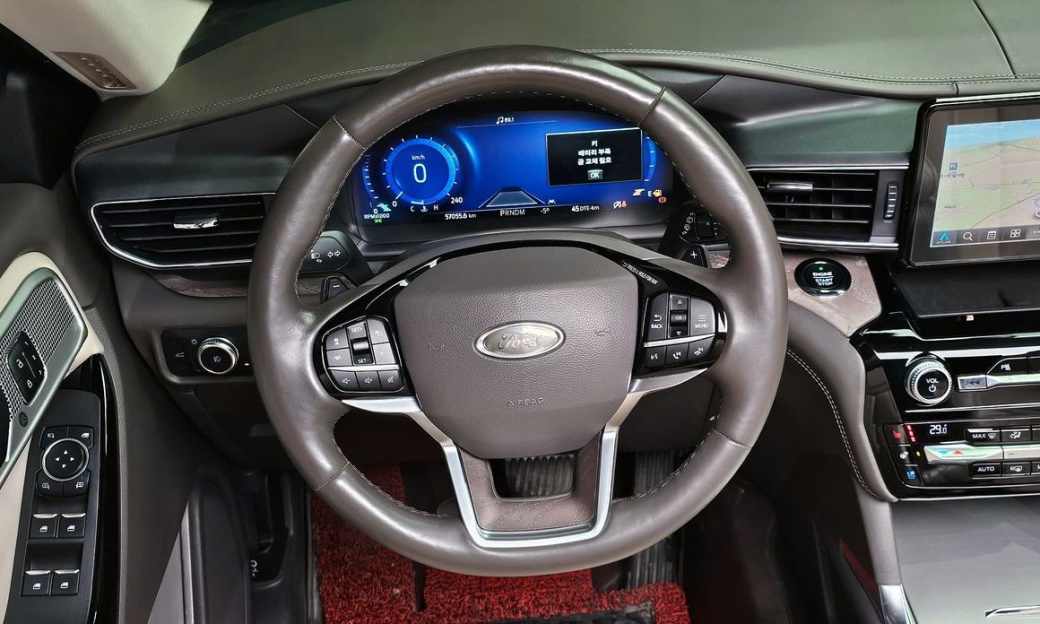 Ford Explorer 3.0 Platinum 4WD, 2021