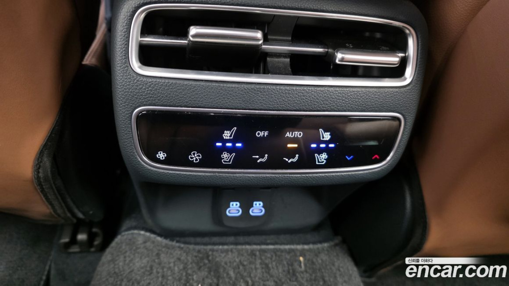 Genesis GV70 2.5T Gasoline AWD, 2025