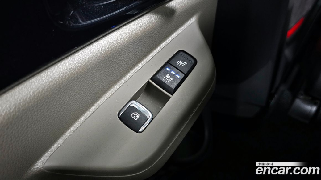 Kia Carnival 9-Seater Gravity, 2025