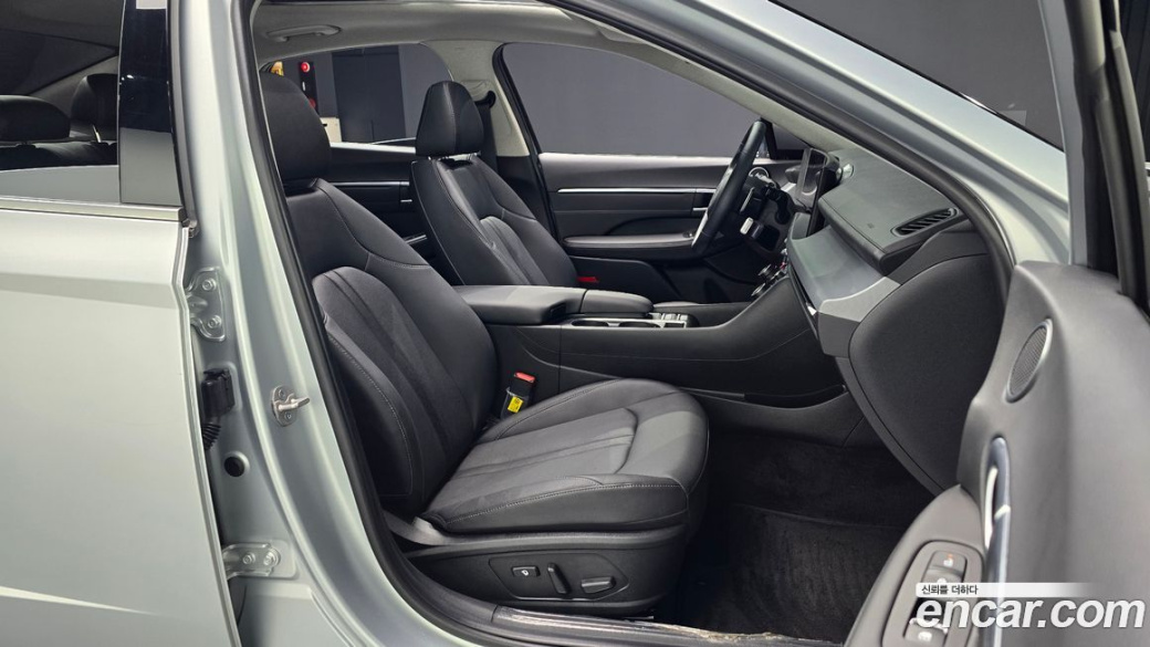 Hyundai Sonata 2.0, 2024