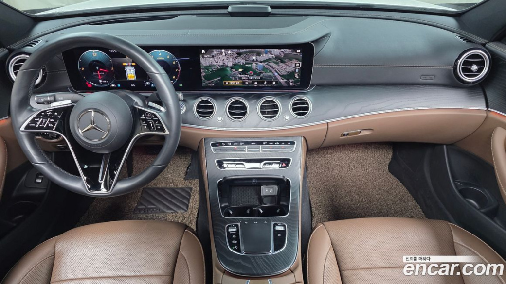 Mercedes-Benz E-Class E250 AMG Line, 2023