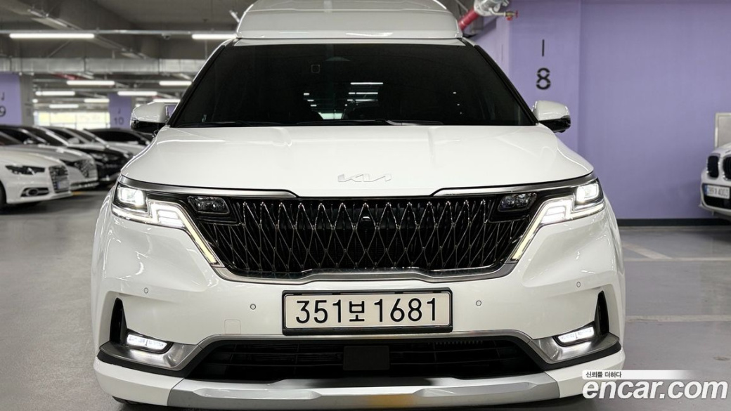 Kia Carnival 9-Seater Hi-Limousine, 2022
