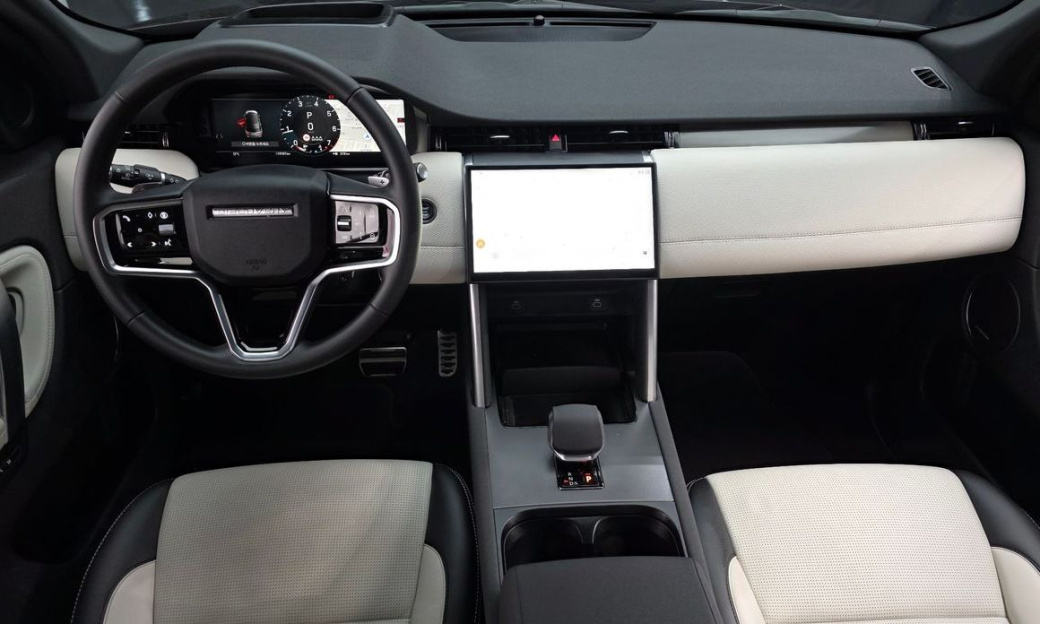 Land Rover Discovery Sport P250 Dynamic SE, 2025