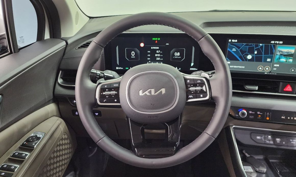 Kia Carnival 7-Seater Noblesse, 2024