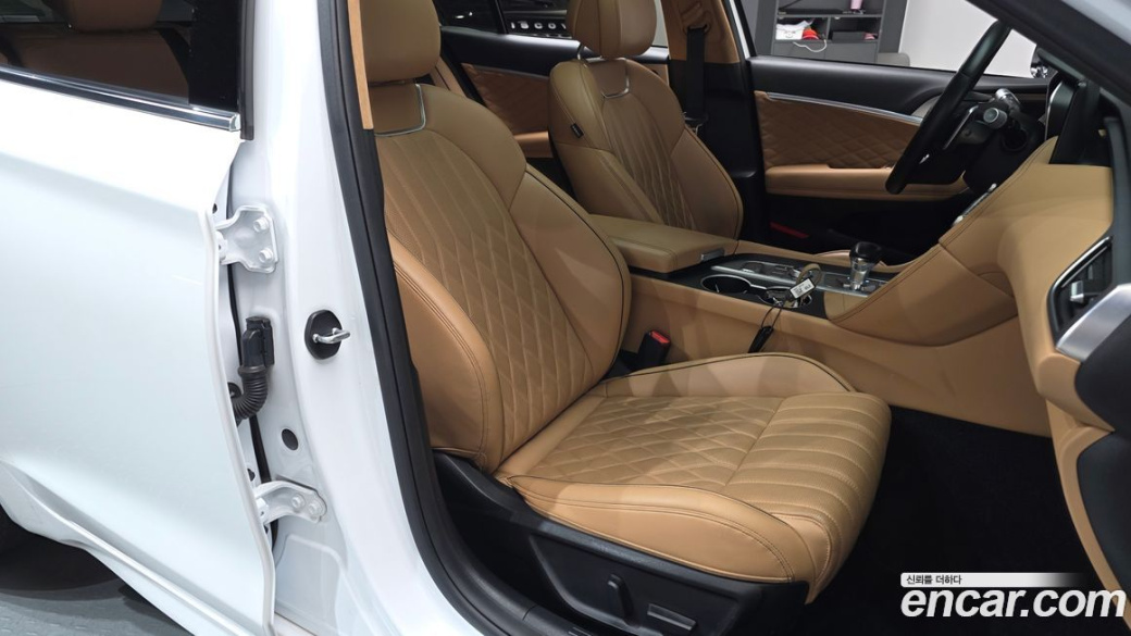 Genesis G70 Gasoline 2.5T 4WD, 2024