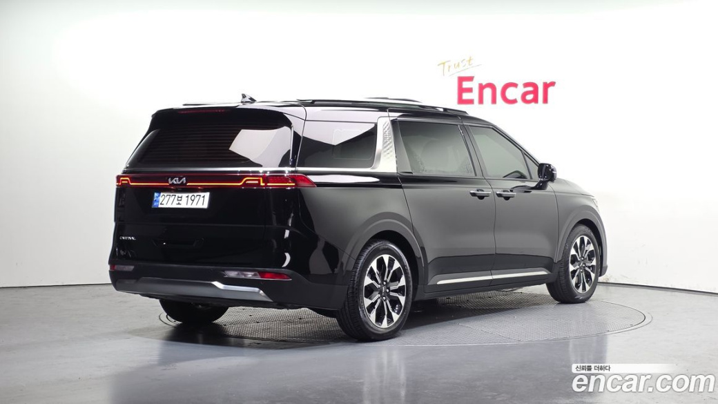 Kia Carnival 9-Seater Signature, 2023
