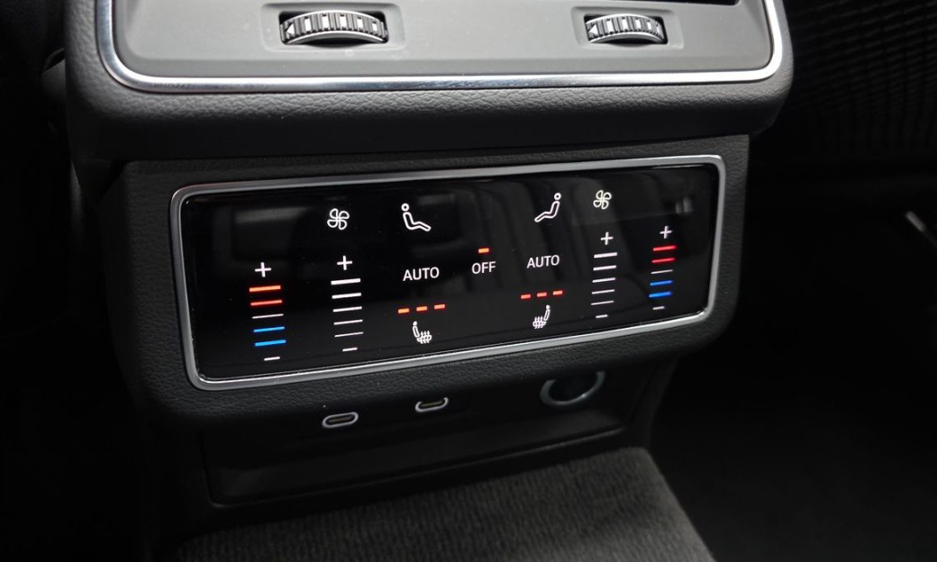 Audi A6 45 TFSI Quattro Premium, 2023