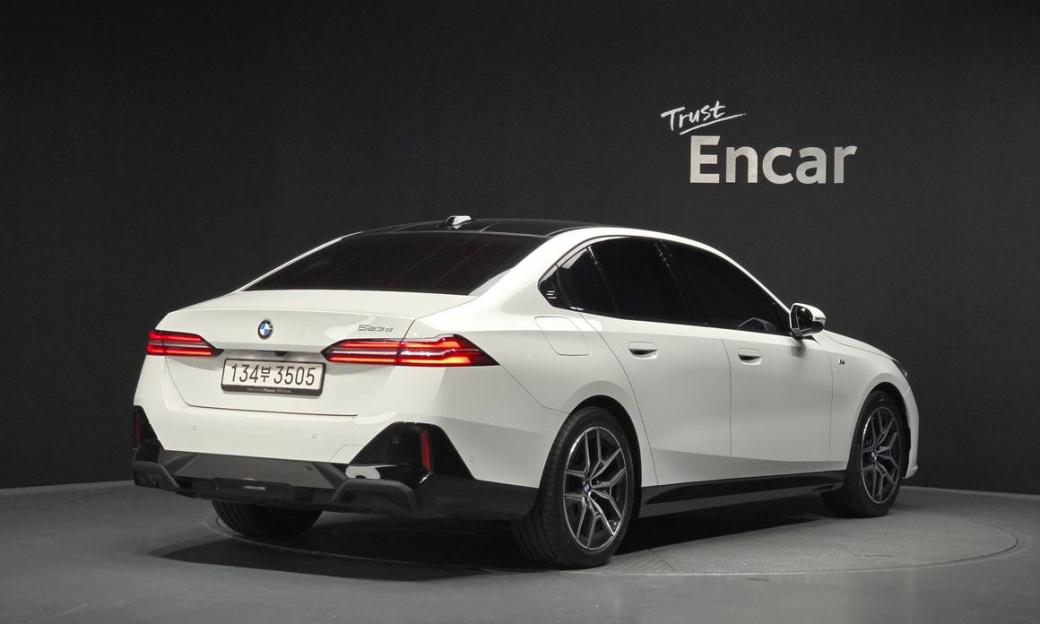 BMW 5-Series 523d M Sport, 2025