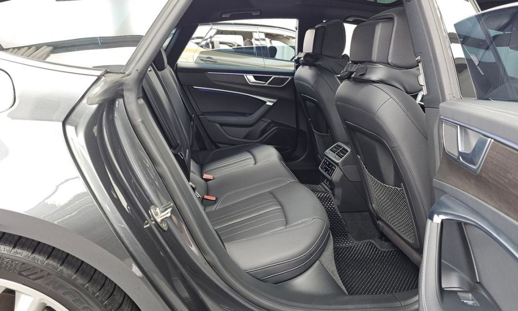 Audi A7 45 TDI Quattro Premium, 2022