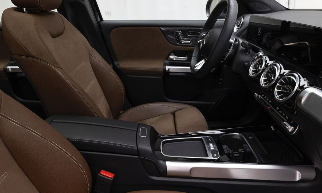 Mercedes-Benz GLB-Class AMG GLB35 4MATIC, 2025