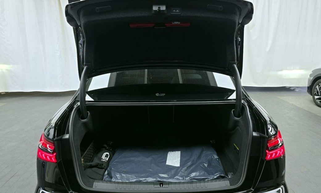 Audi A6 45 TFSI Premium, 2025