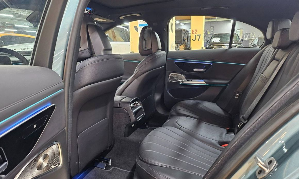 Mercedes-Benz E-Class E300 4MATIC Exclusive, 2024